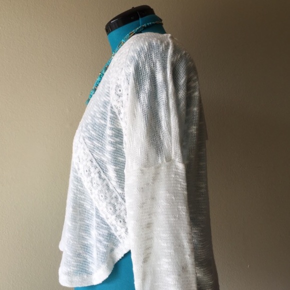 Jessica Simpson White Lace Top - Picture 3 of 4